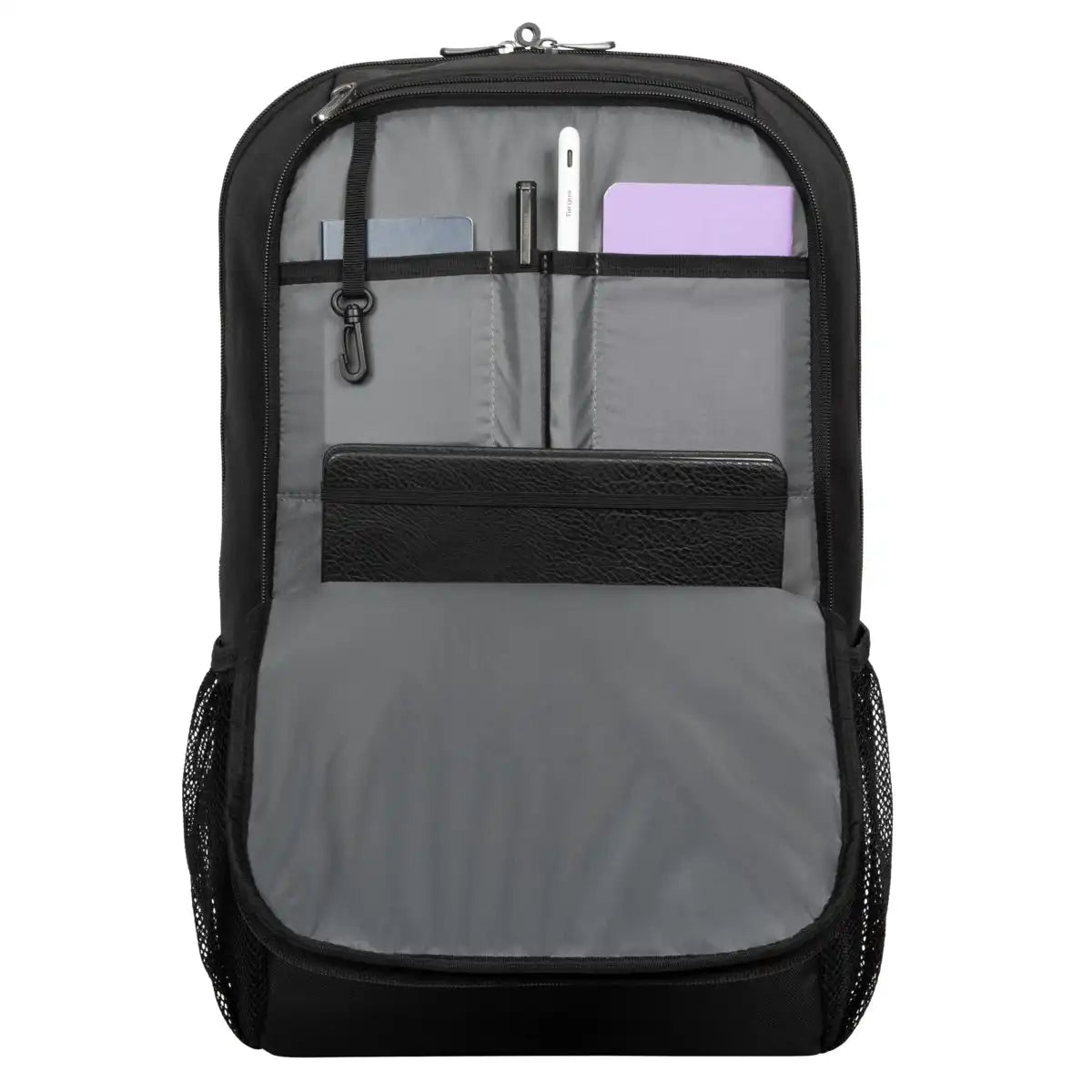 17" Classic Backpack